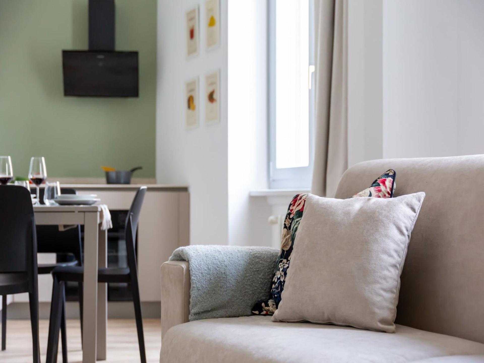 The Best Rent - Spacious And Renovated Two-Bedroom Apartment Downtown ミラノ エクステリア 写真